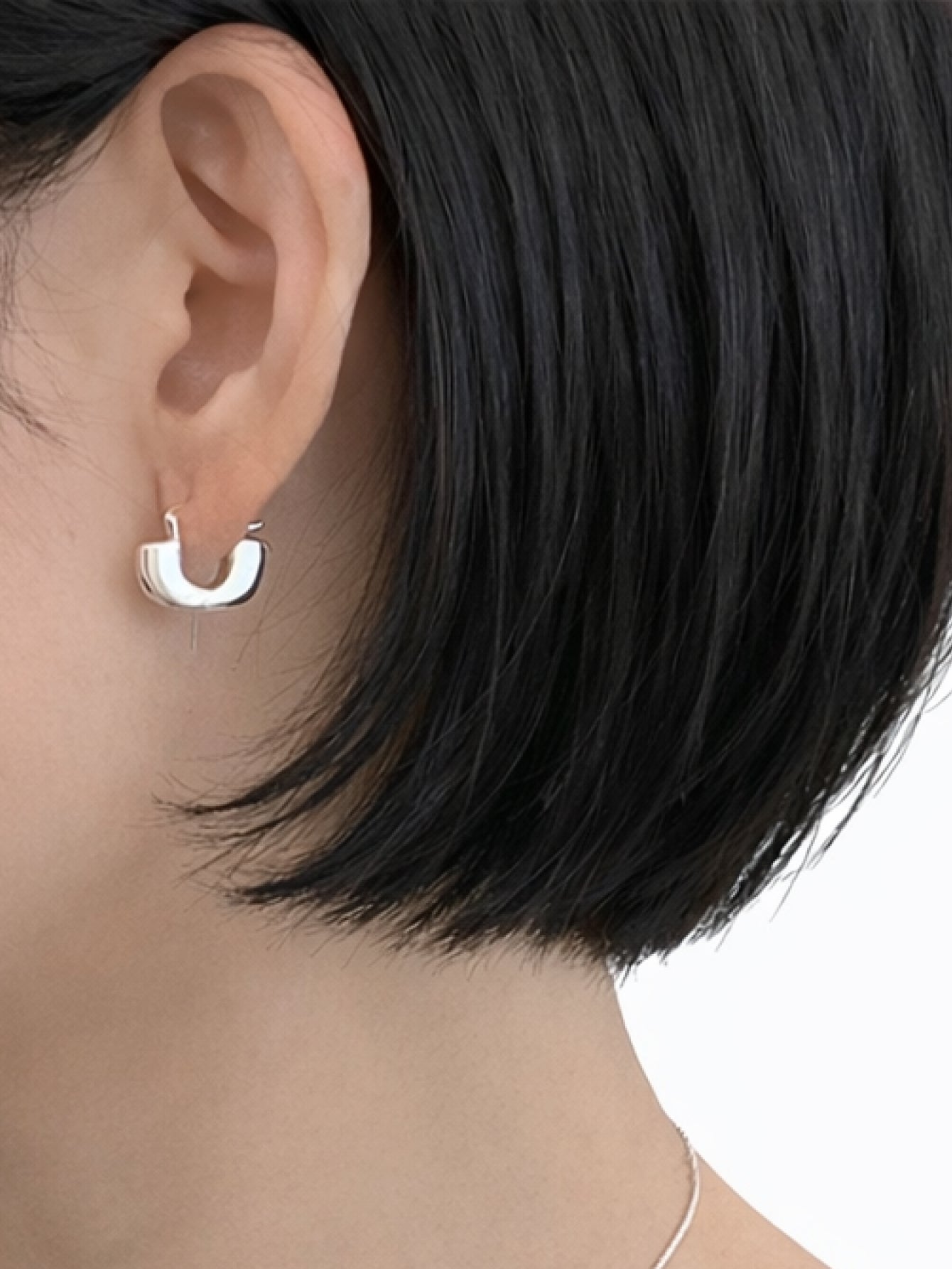 U Shape pierce