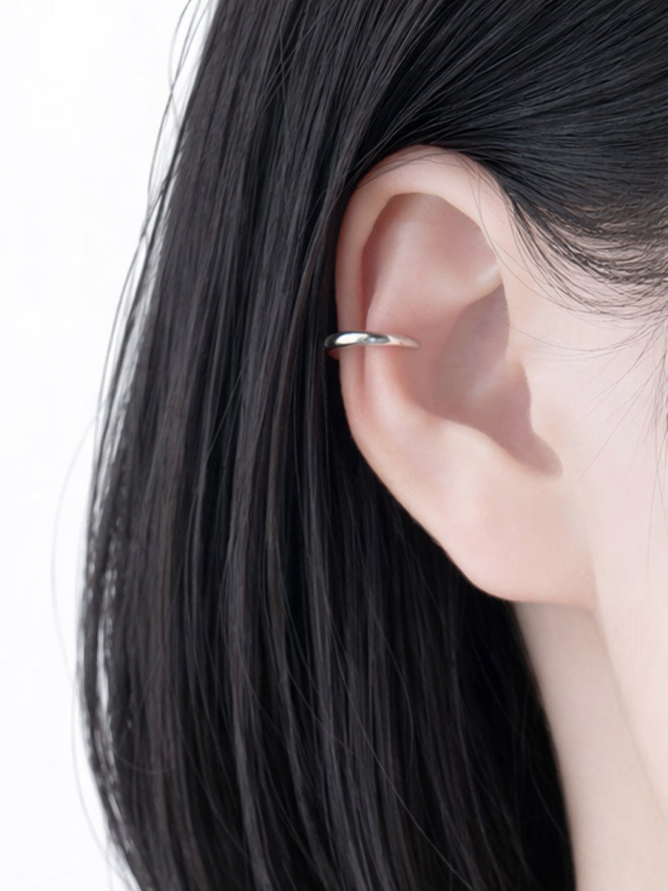 Silk Curve Ear Cuff