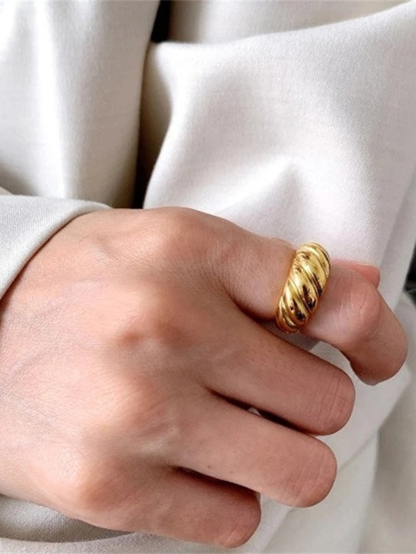 Melt Line Ring