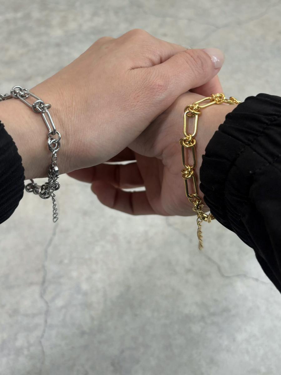 ツイストチェーンブレスレット
