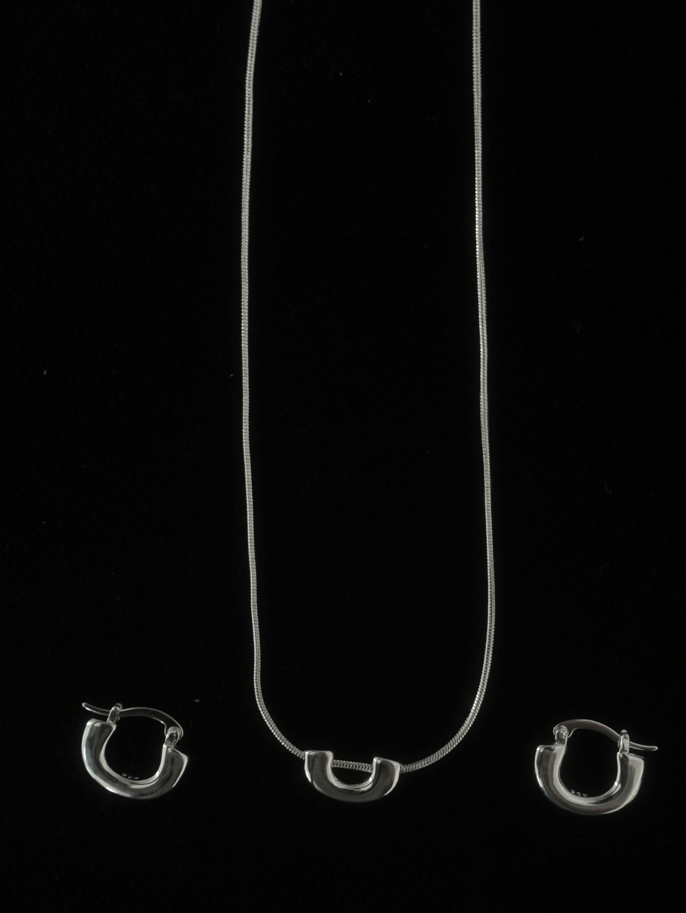 U Shape pierce