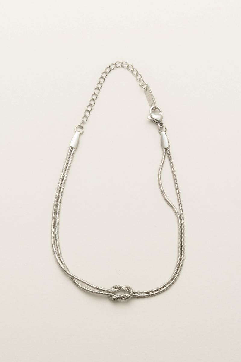 ノットデザインチタンブレスレット