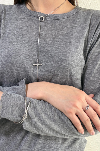 ノットデザインメタルY字ネックレス