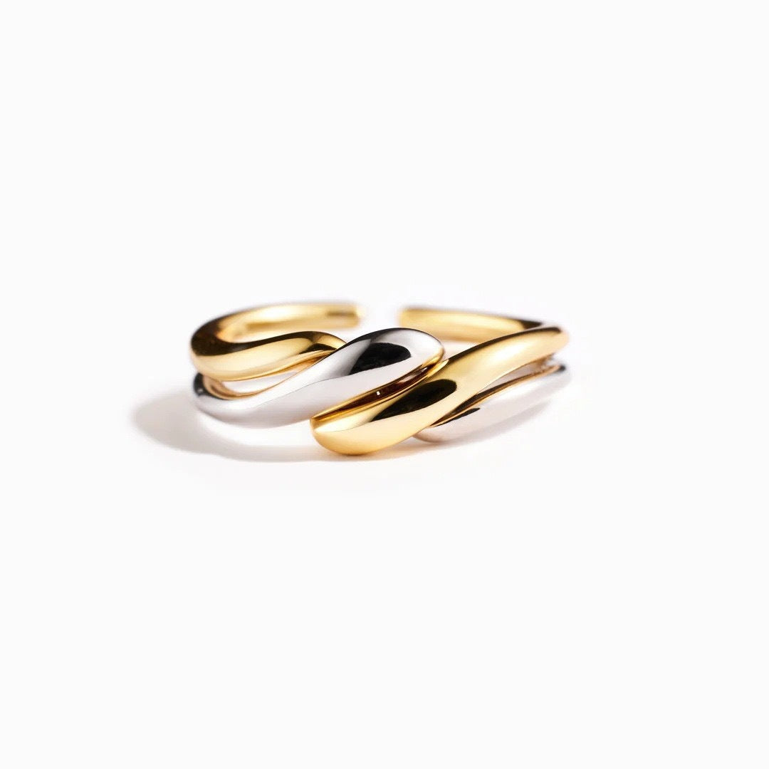 Cross Twist Ring