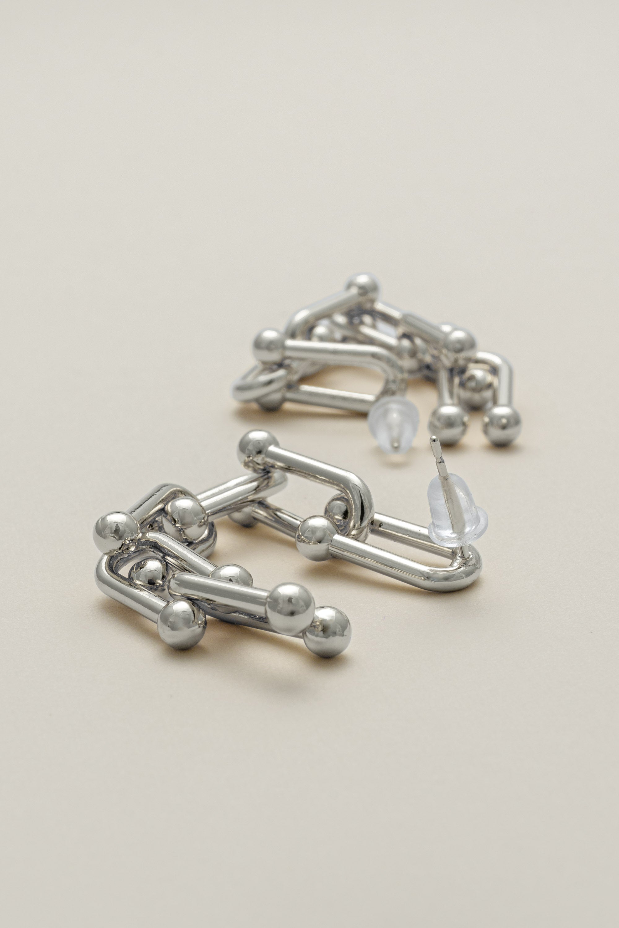 ロングメタルリンクピアス